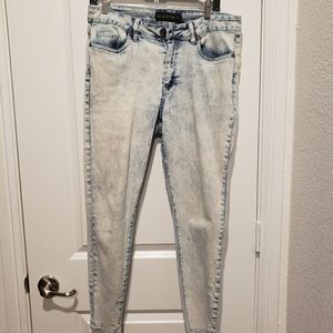 Acid wash jeans